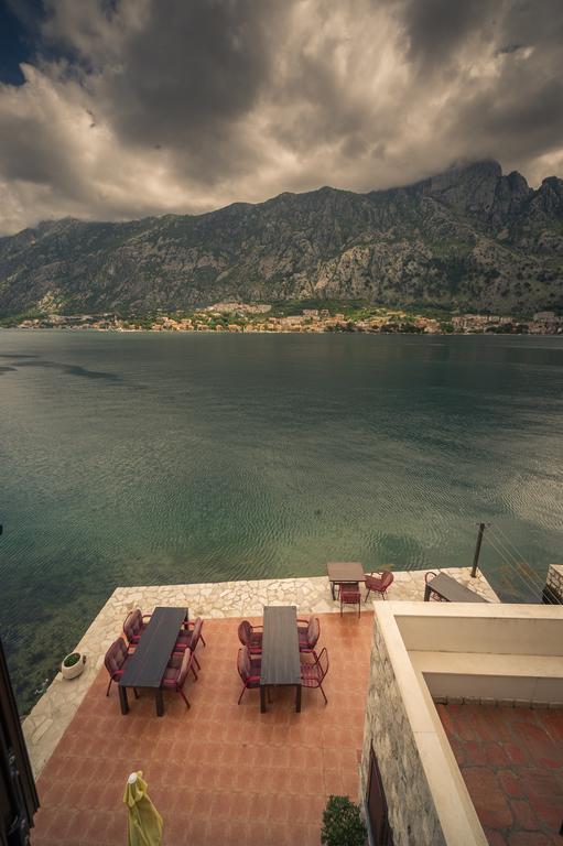 Apartments Villa Ferri Котор Екстериор снимка